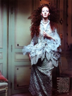 Magazine: Deutsch Vogue - Photographer: Michel Comte - Model: Soniva - Location: Ritz, Parigi - Hair: Pier Giuseppe Moroni