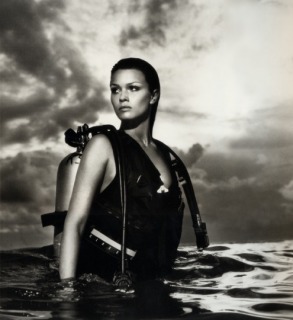 Photographer: Michelangelo Di Battista - Model: Larissa Bondarenko - Location: Moui, Hawaii - Hair: Pier Giuseppe Moroni